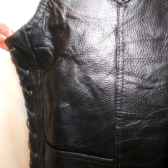 Diamond Plate Black Pieced Leather Biker Vest - Picture 2 of 8